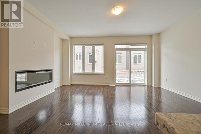 Photo - 92 Adventura Rd