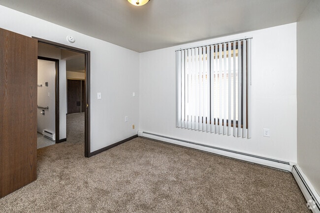 1BR, 1BA - 525SF - Bedroom