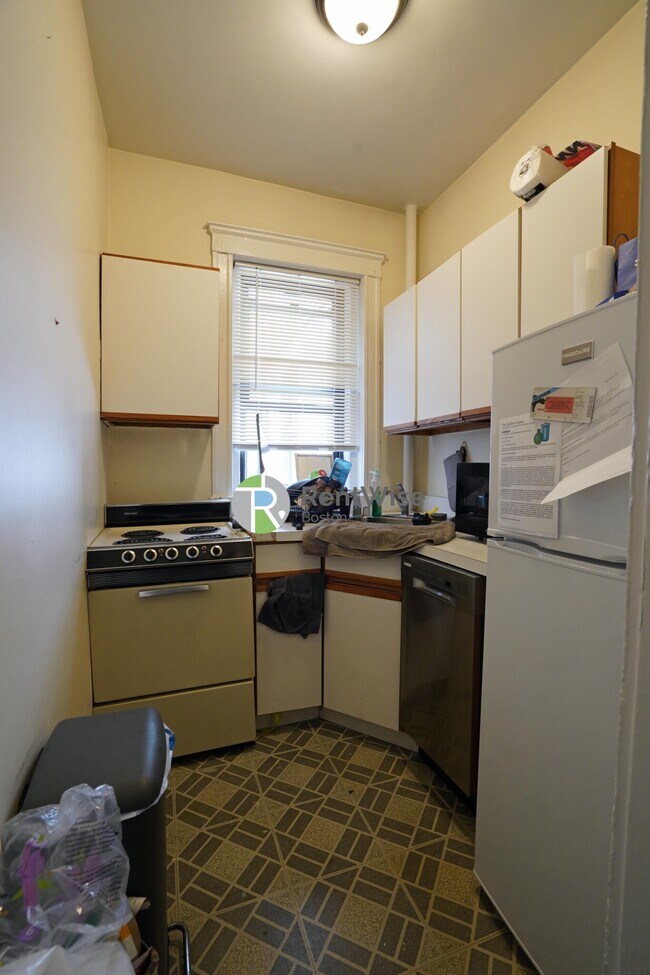 Photo - 313 Allston St Unidad 5 COPY