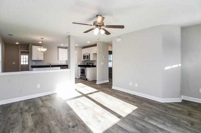 Photo - 209 Partee St