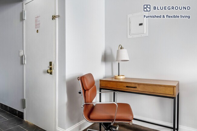 Photo - 120 Christopher St Unidad FL3-ID1354