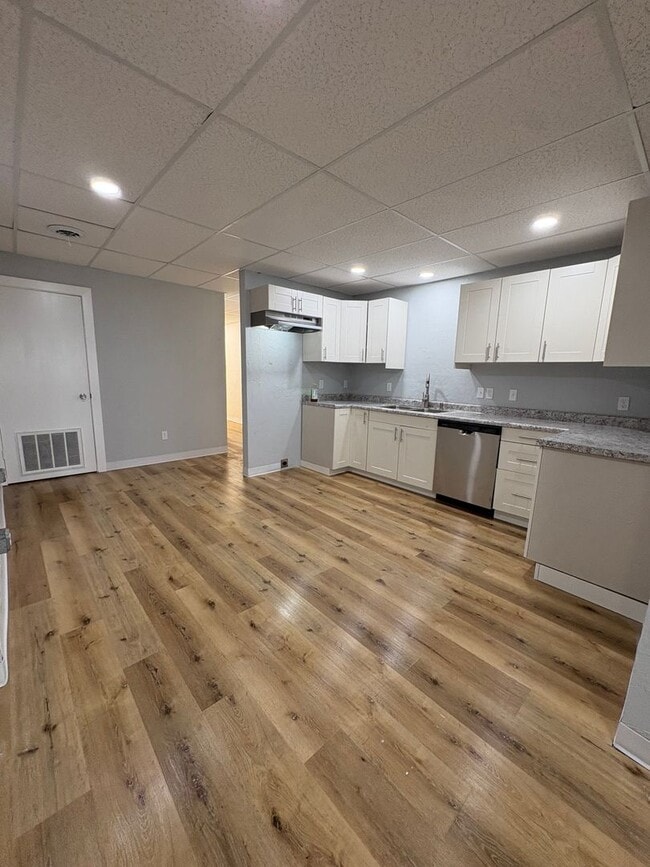 805 E Main St Unidad C lower front