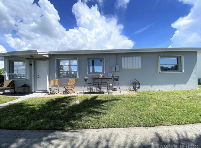 2440 Emerson Cir Rental - House Rental in Hollywood, FL | ForRent.com