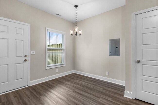 Photo - 202 Burch Rd