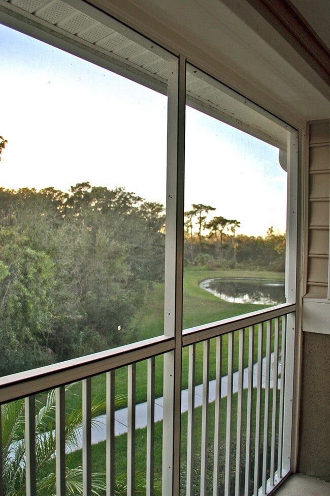 Photo - Luxury 3 bedroom 2 bath condo in Lakewood ...