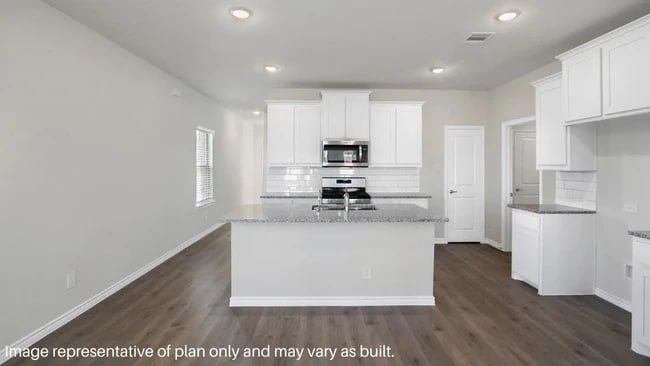 325 Willowmore Dr