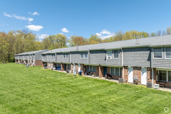 Photo - Eggerts Crossing Village