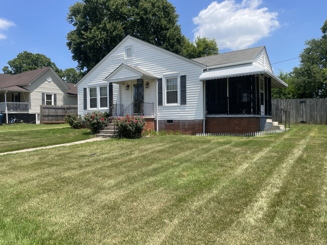 Photo - 127 Duke St