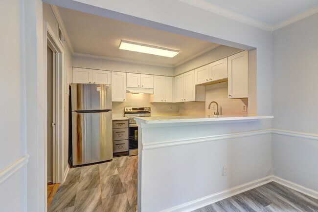 Photo - 6520 Roswell Rd