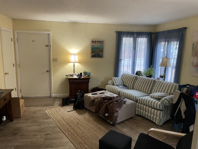 Photo - 417 Grand Blvd Unidad A