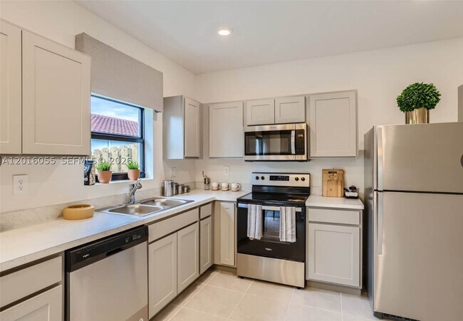 Photo - 509 NE 1st St