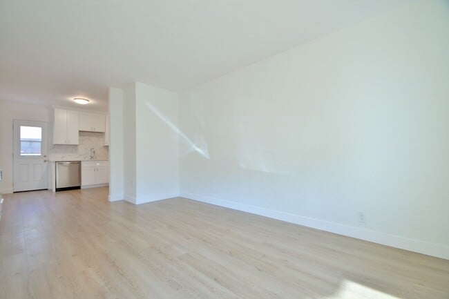 Photo - j421 Unidad Lower