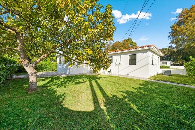 Photo - 6060 SW 16th Terrace