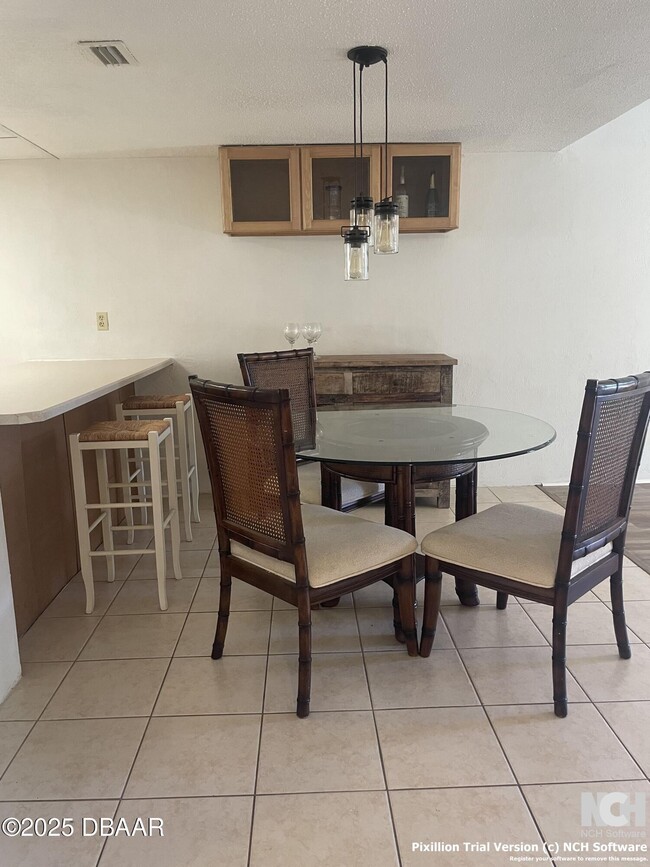 Photo - 144 S Halifax Ave Unidad 1