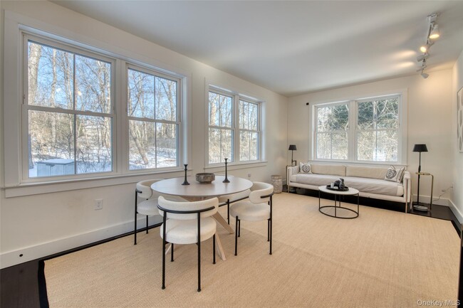 Photo - 13595 Soundview Ave