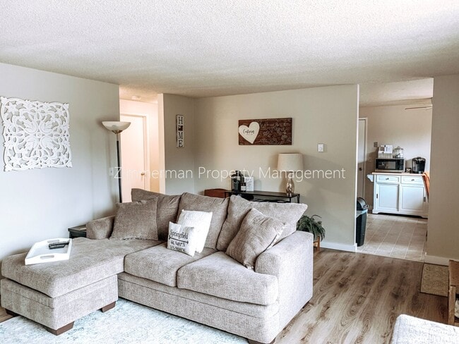 Photo - 524-526 67th St Unit 526 N 67th