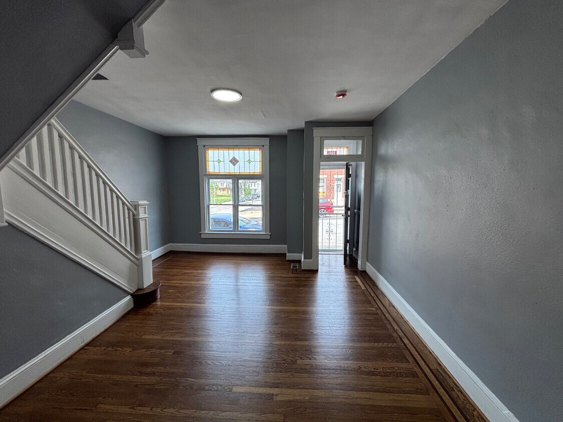 Photo - 2021 E Lanvale St