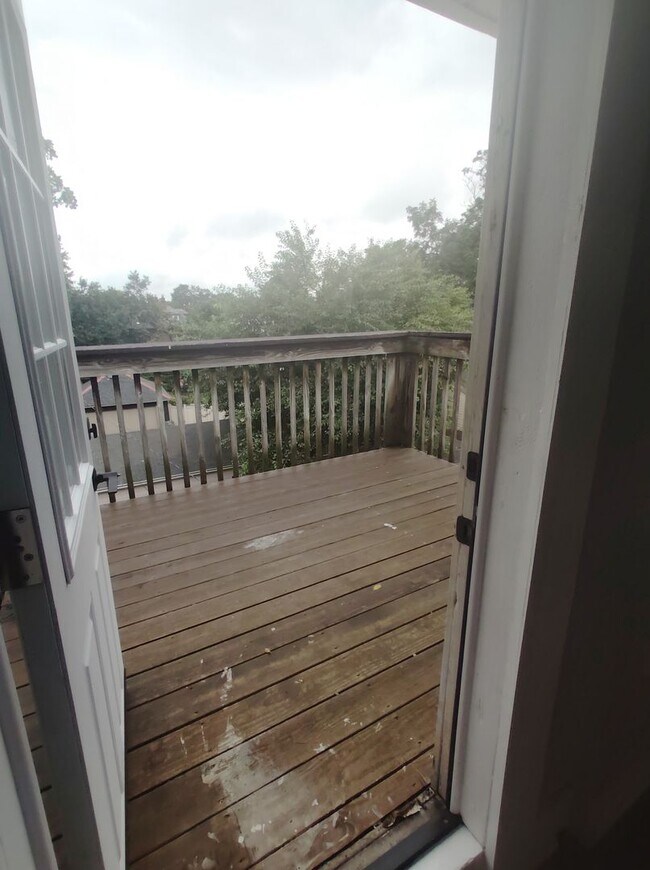 1712-1714-1714 Bryden Rd