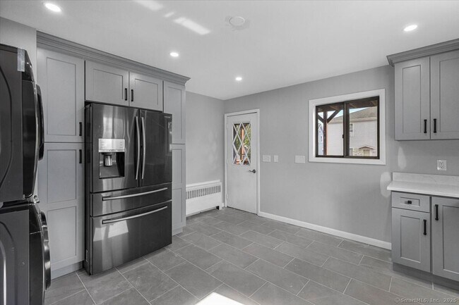 Photo - 88 Horton St Unidad 1st floor