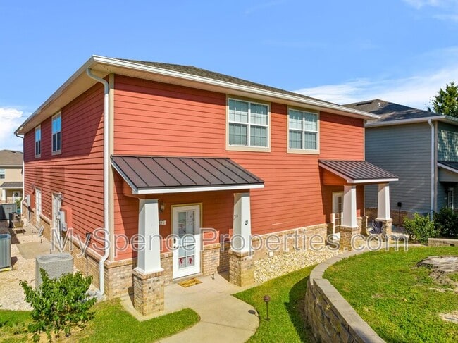Photo - 820 Arbor Lake Dr