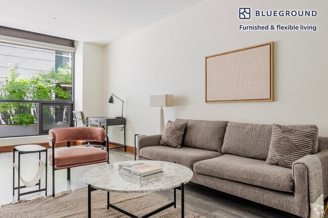 Building Photo - 110 W Ocean Blvd Rental