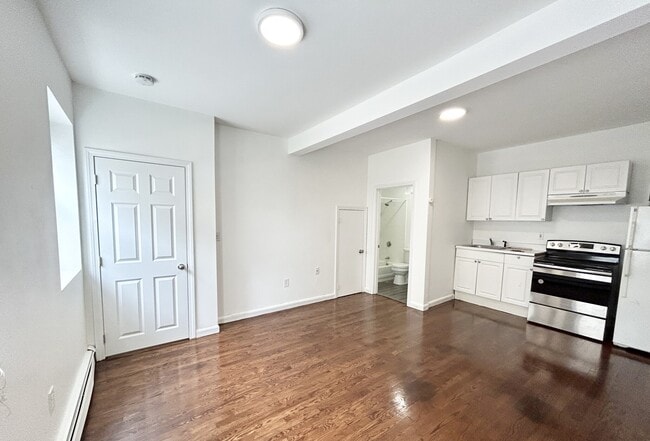 Photo - 269 Bolton St