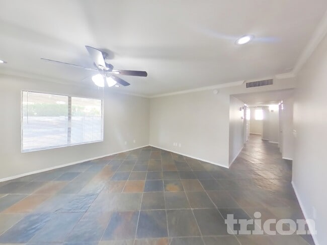 Photo - 1726 N Summer Cir