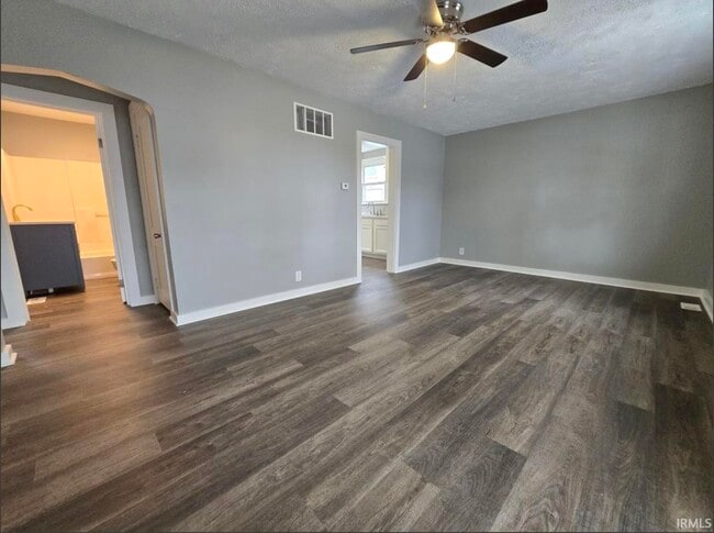 Photo - 1155 Hartzell St