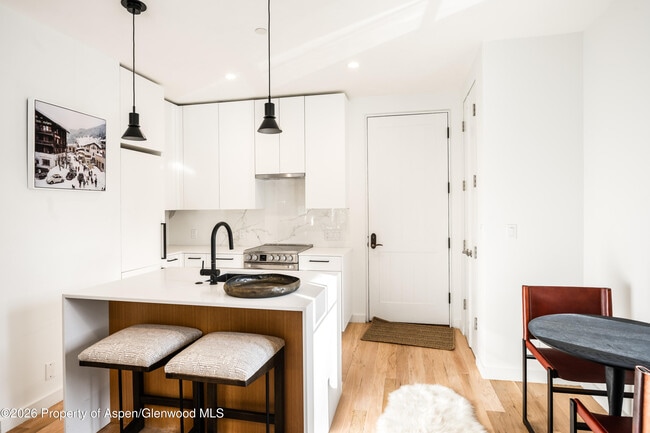 Photo - 501 W Main St Unit A101