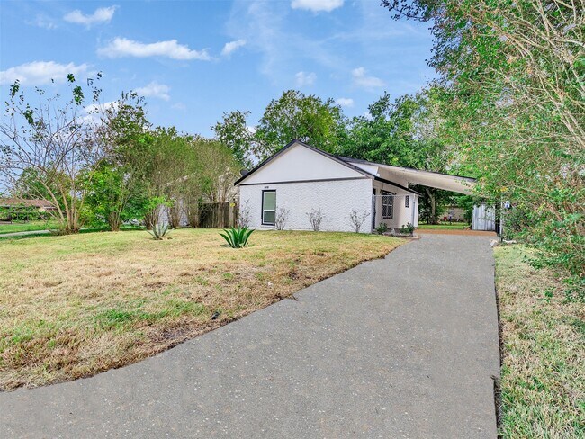 Photo - 4418 Dacca Dr