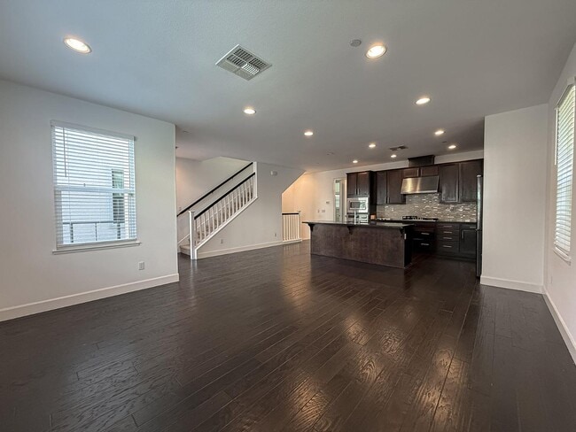 Photo - 4028 Freestone Pl