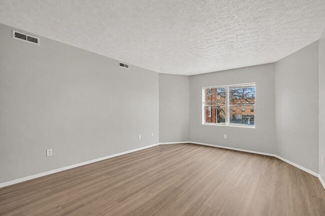 Photo - 564 Glenwood Ave Unit 34