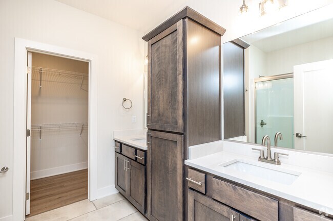4BR, 3BA - 2,400 SF