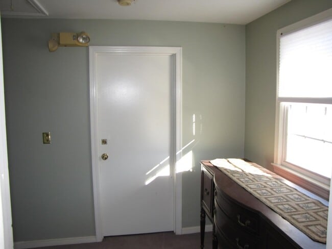 Photo - 1100 Valley St