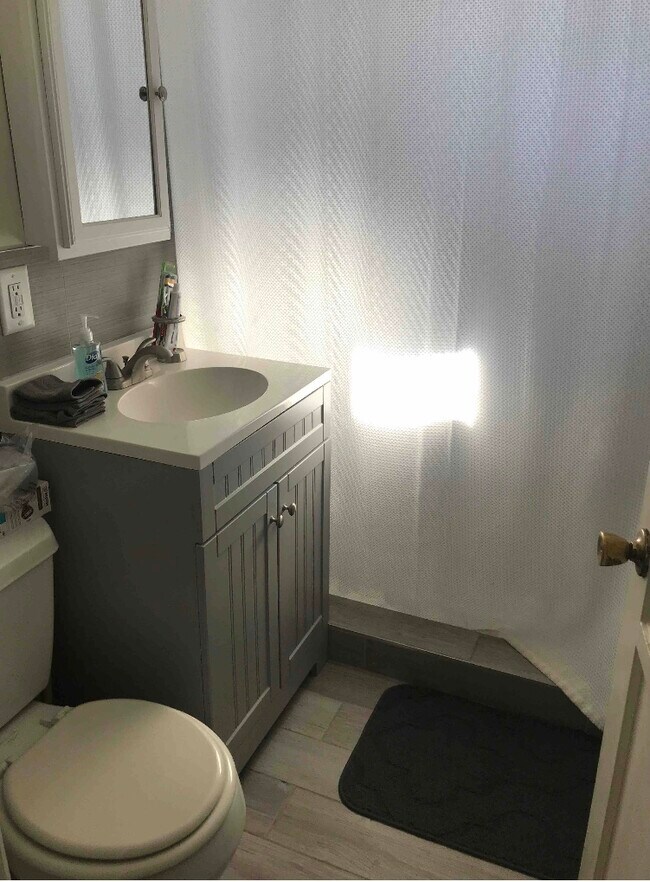 Restroom - 2618 Ralston Ln