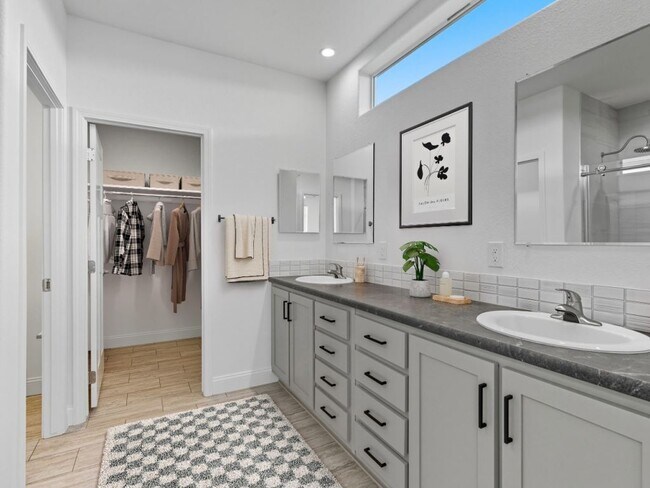 Photo - 3301 S Goldfield Rd