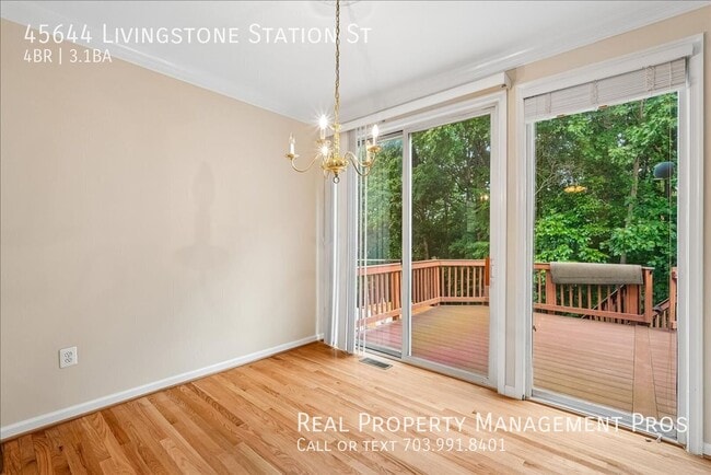 45644 Livingstone Station St