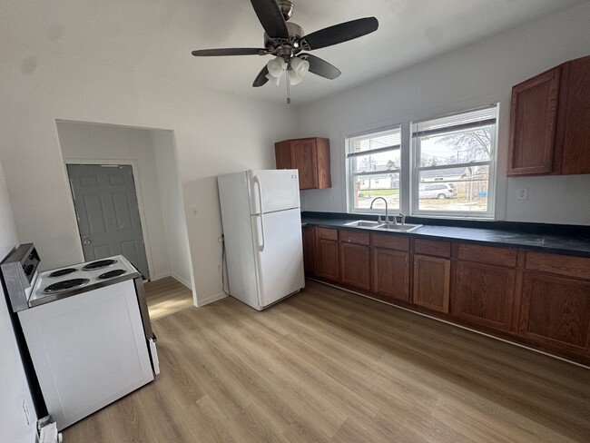 Photo - 723 W Jefferson St Unidad 1