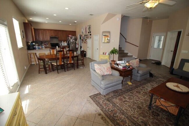 Photo - 610 Maiden Ln