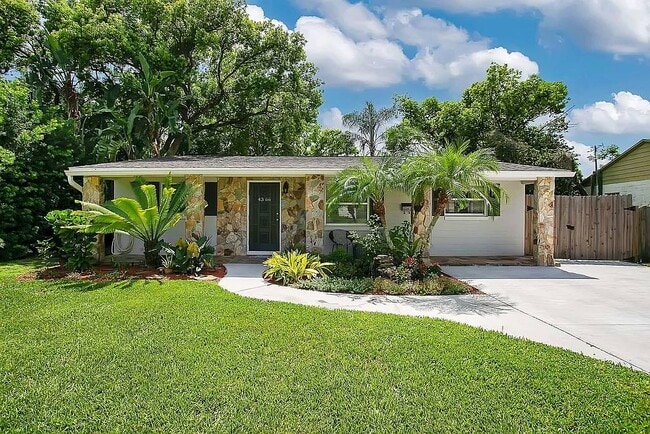 Photo - 4366 Shorecrest Dr Casa