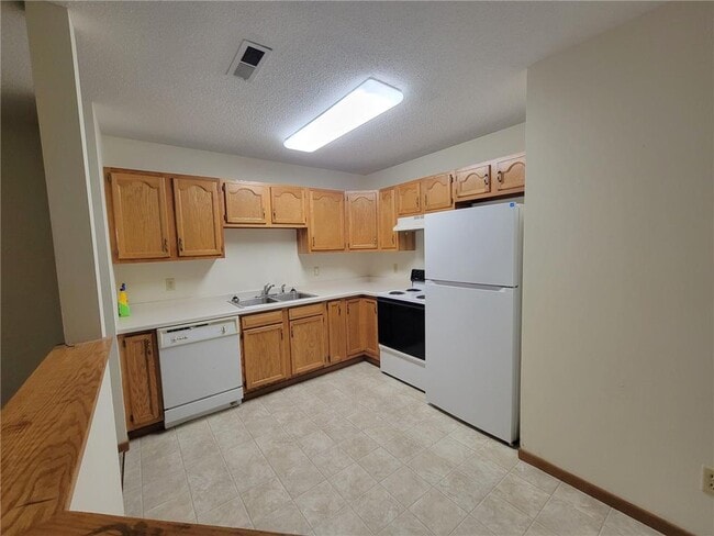 Photo - 855 Highview Dr