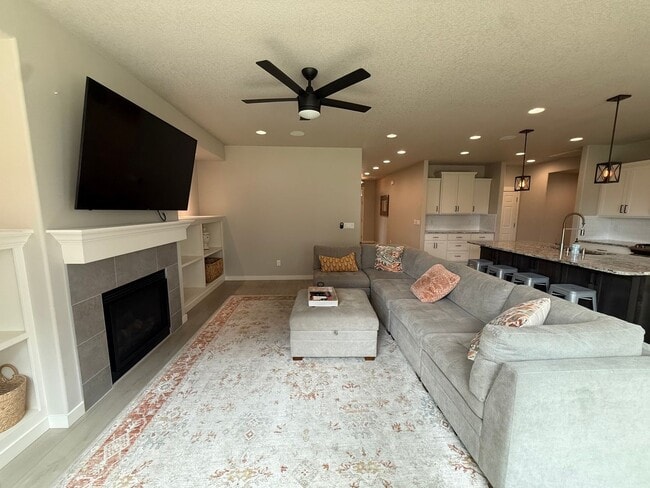 Photo - Beautiful Three Bedroom in Pasco Near Chiawana High School