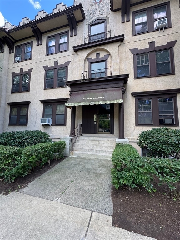 Building Photo - 1718 Commonwealth Ave Unit 5