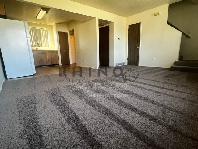 Photo - 463 N 1465 W