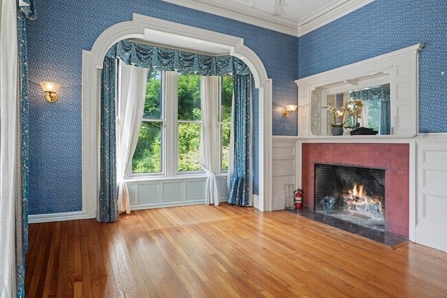 Photo - 613 Pleasant St