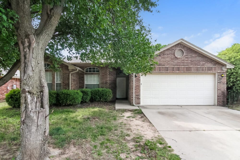 Photo - 1620 Briarcreek