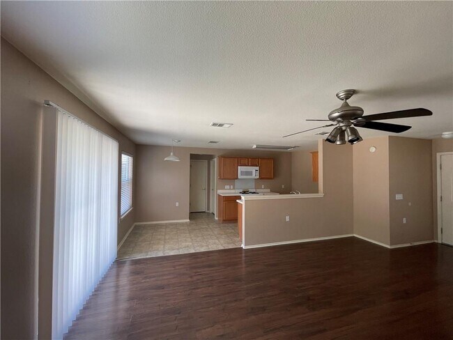 Photo - 5313 Hutchinson Dr