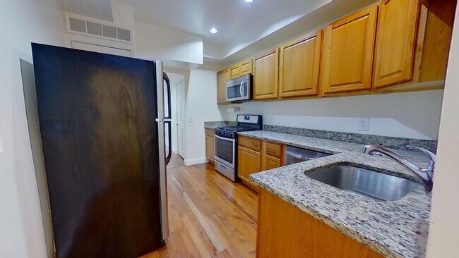 Photo - 412 S Eaton St