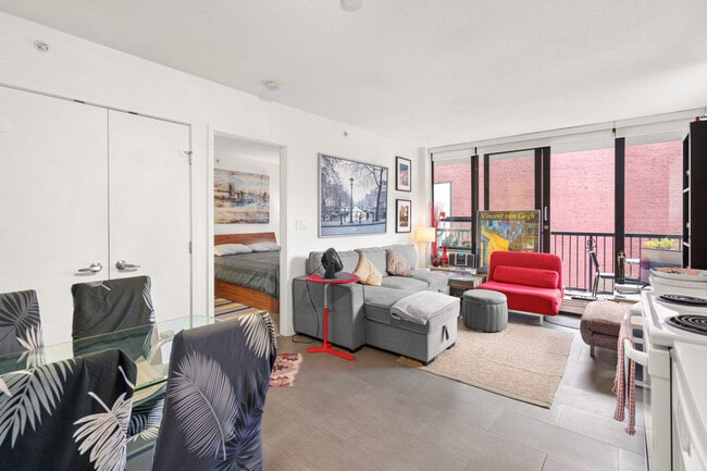 Photo - 64 W Cordova St Unit SI ID1318717P