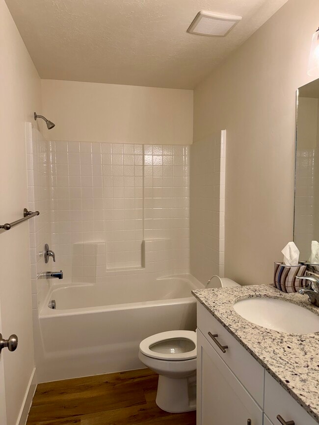 Photo - 933 Ironwood Cir